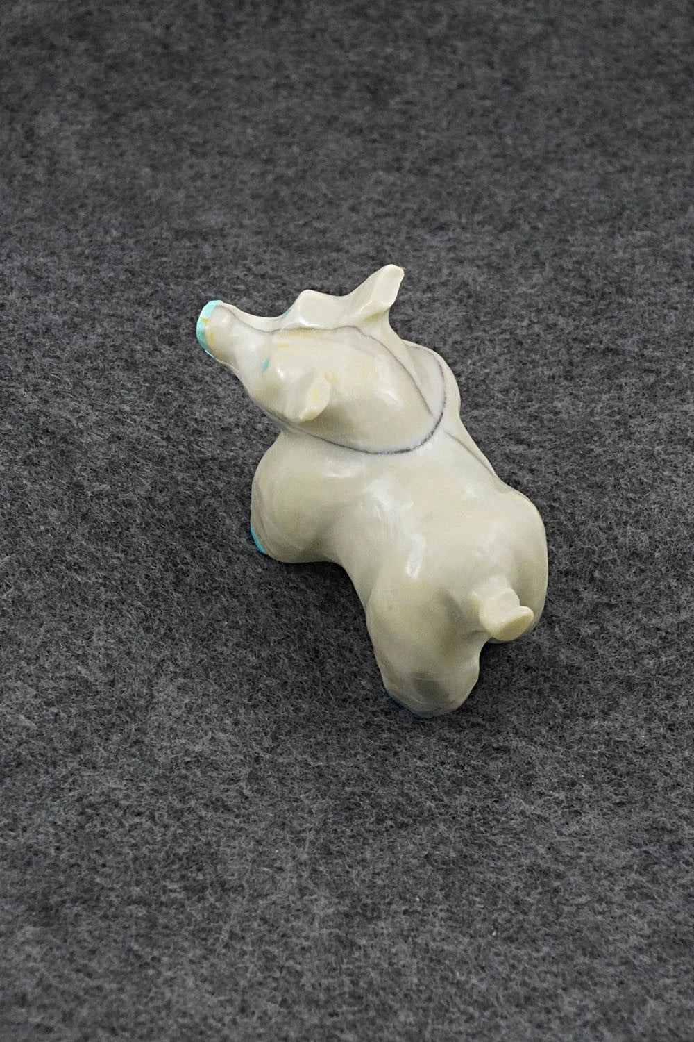 Pig Zuni Fetish Carving - Freddie Leekya