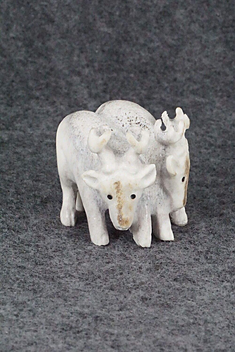 Deer Zuni Fetish Carving - Maxx Laate