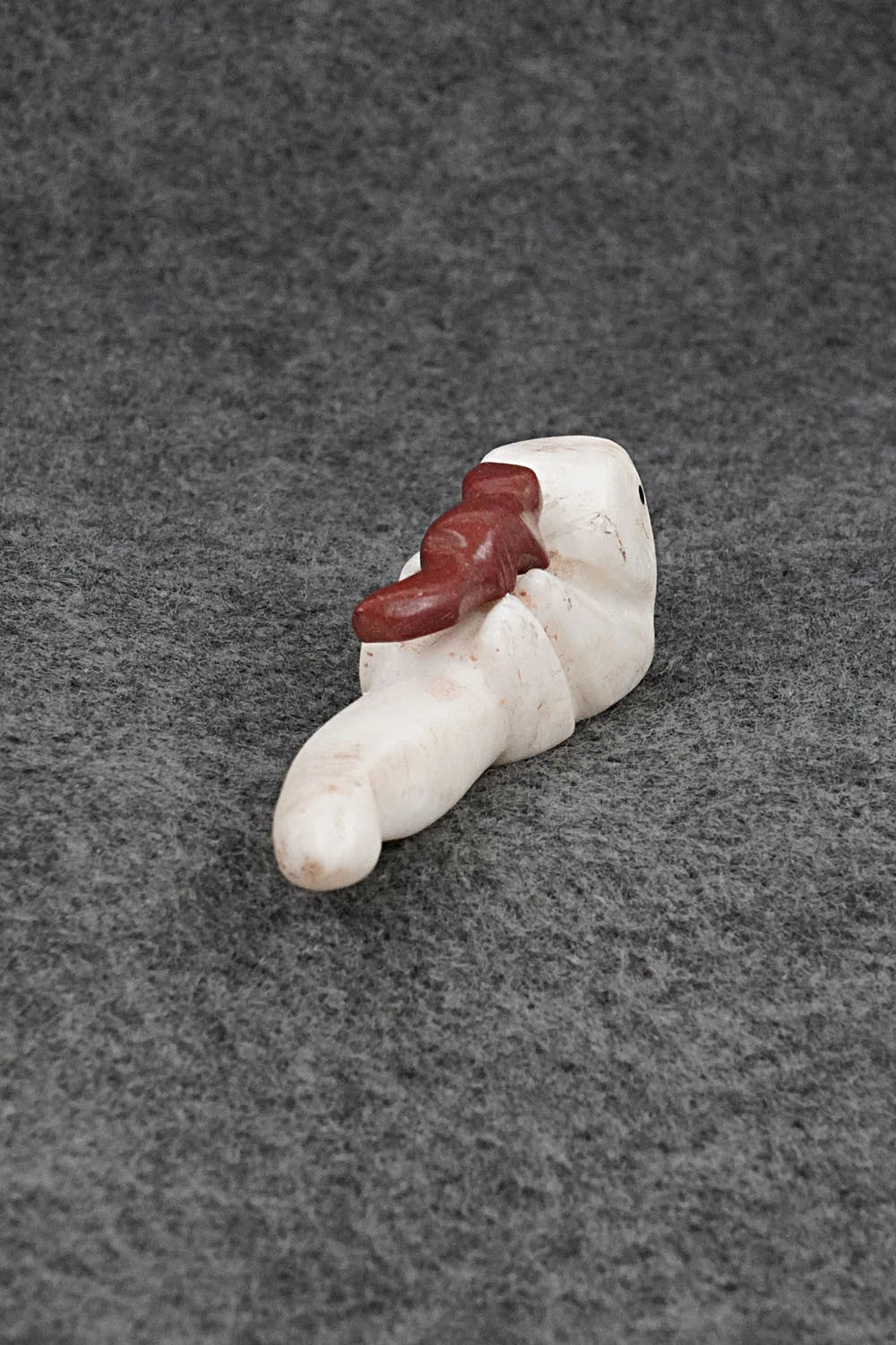 Otter Zuni Fetish Carving - Justin Red Elk