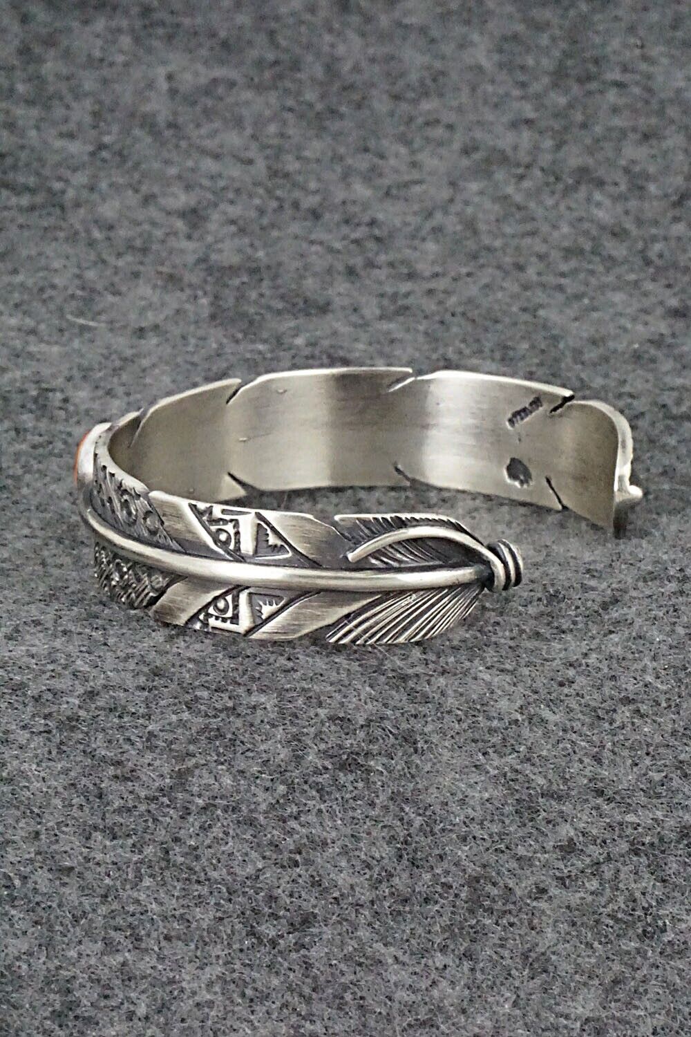 Spiny Oyster & Sterling Silver Bracelet - Raymond Coriz