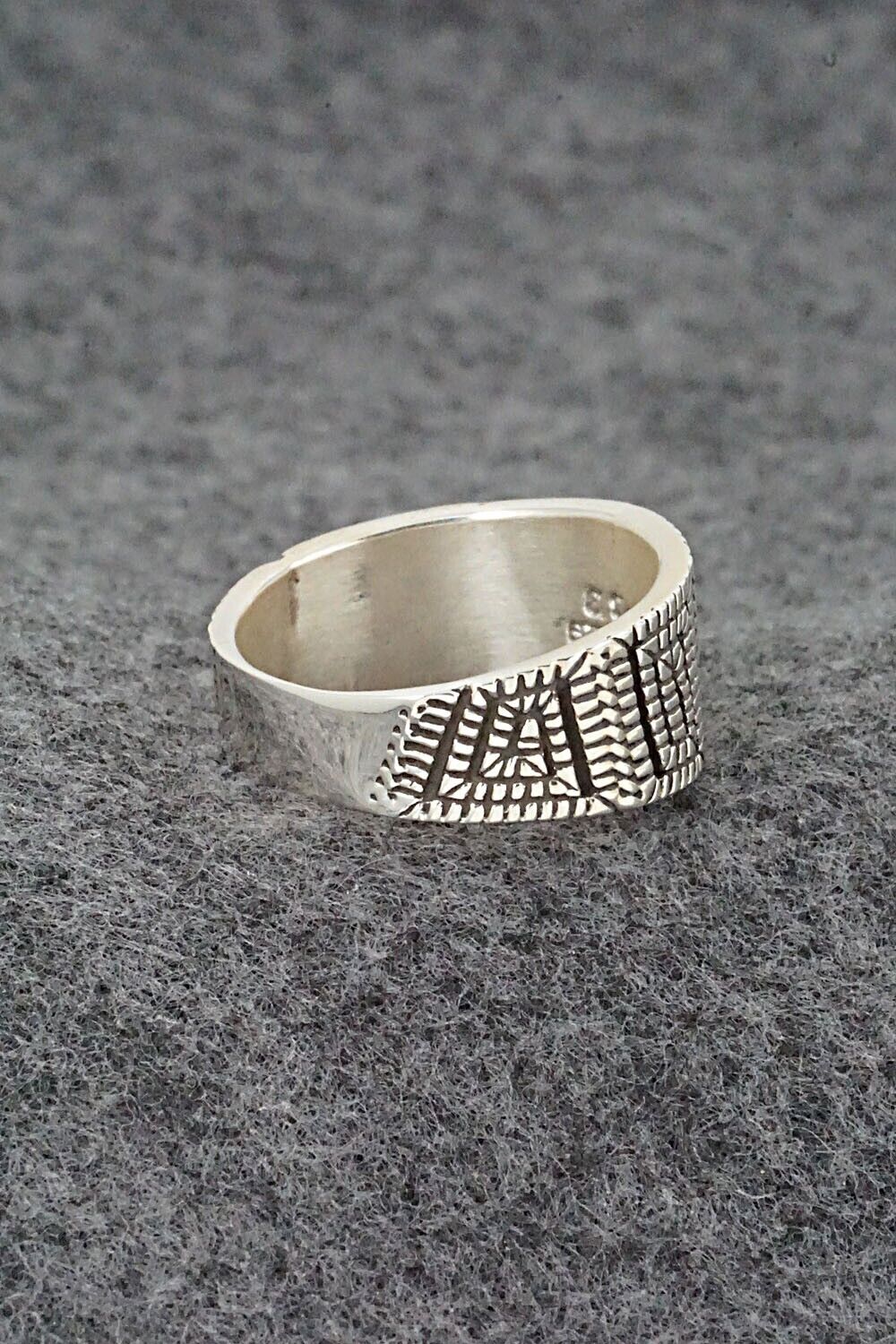 Sterling Silver Ring - Elgin Tom - Size 9.5