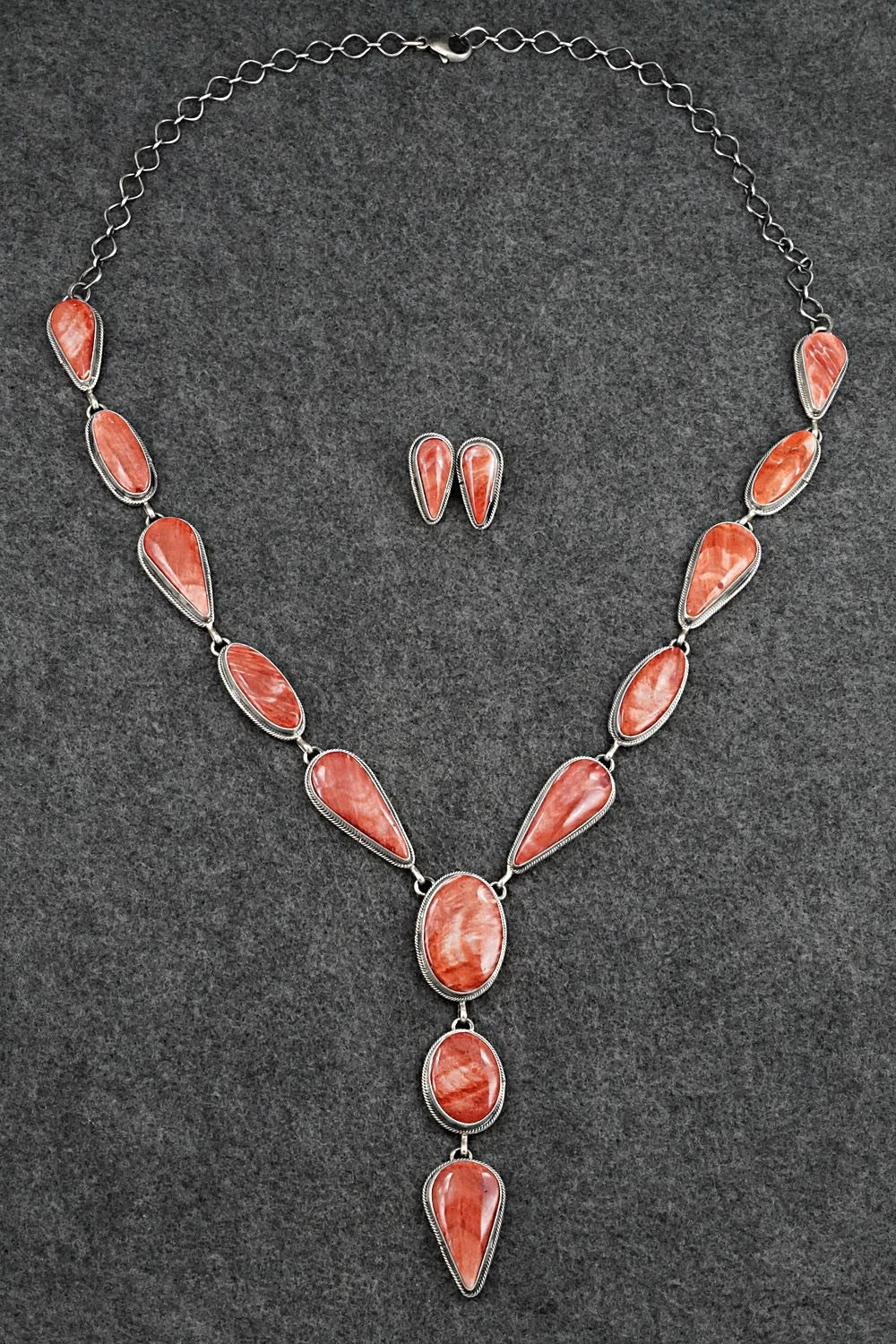 Spiny Oyster & Sterling Silver Necklace and Earrings Set - Paul Livingston