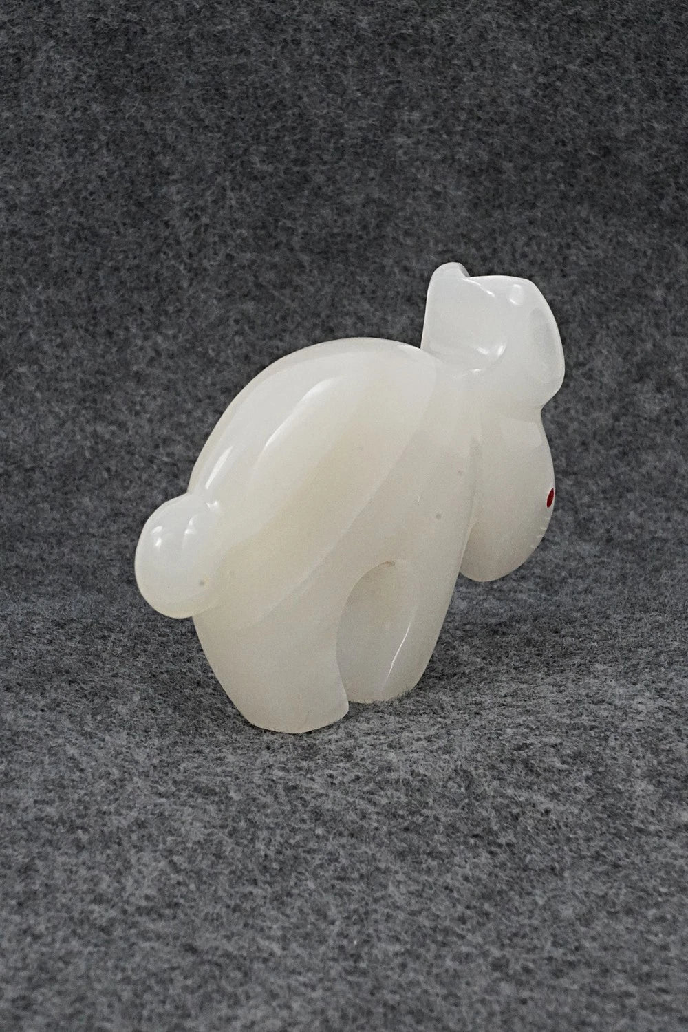 Rabbit Zuni Fetish Carving - Kenric Laiwakete