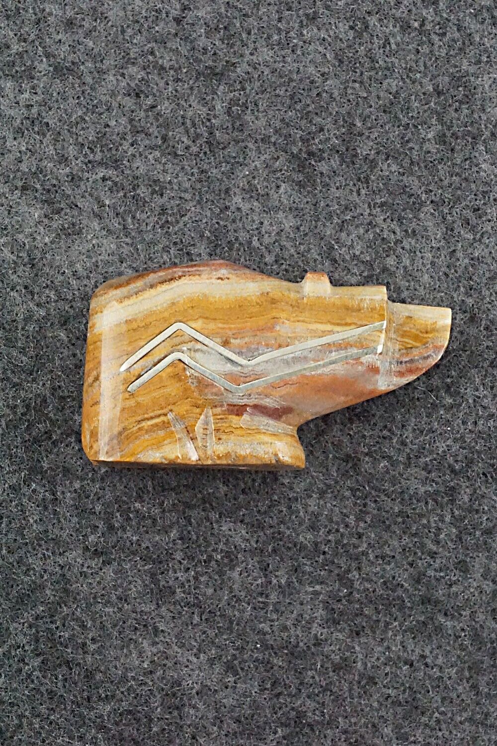 Bear Zuni Fetish Carving - Kenny Chavez
