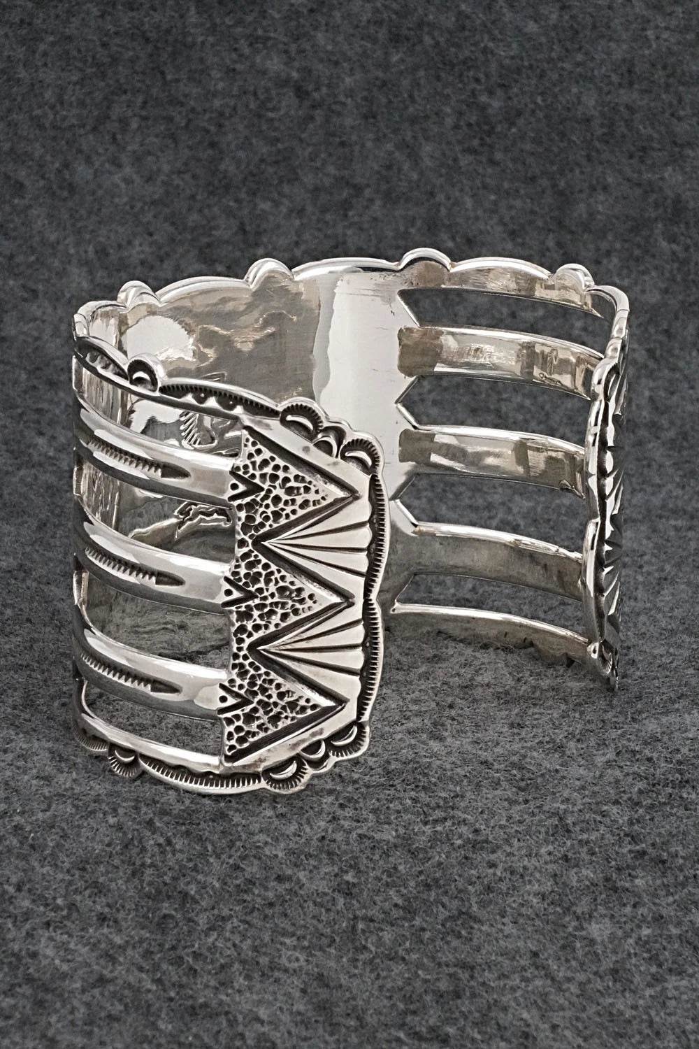 Turquoise & Sterling Silver Bracelet - Roland Dixson