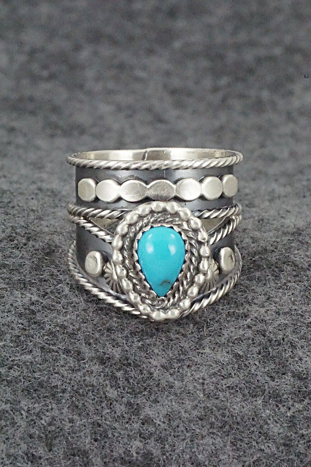 Turquoise & Sterling Silver Ring - Tom Lewis - Size 9