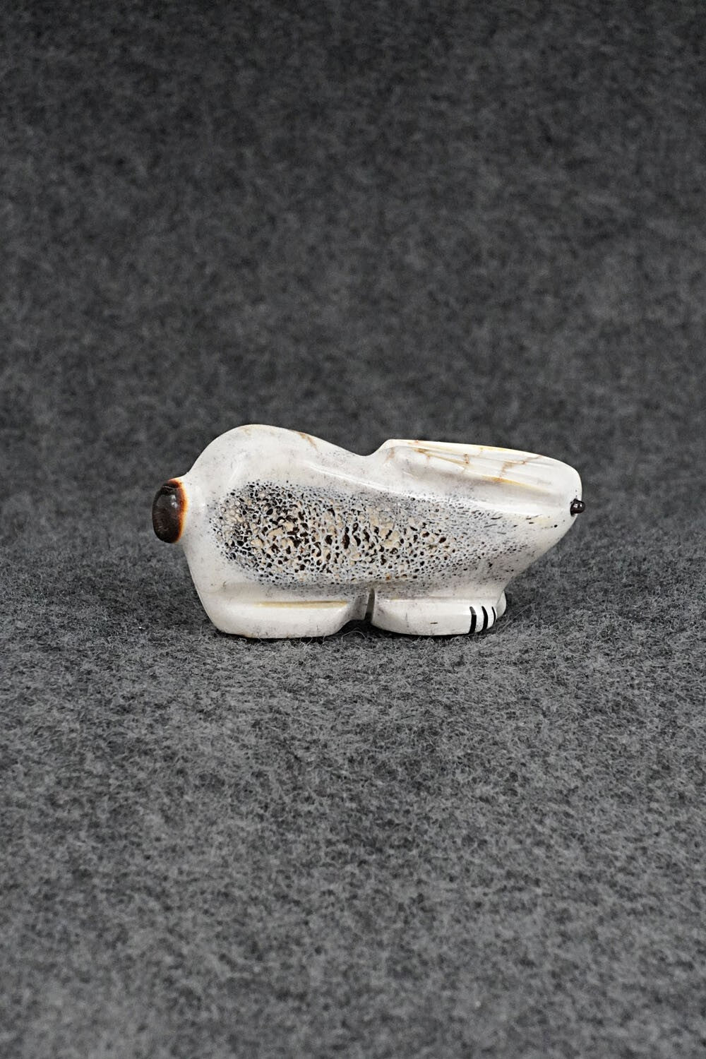 Rabbit Zuni Fetish Carving - Claudia Peina