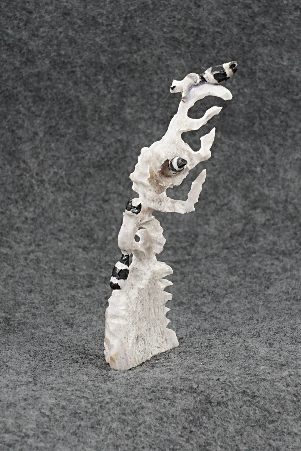 Raccoon Zuni Fetish Carving - Ruben Najera