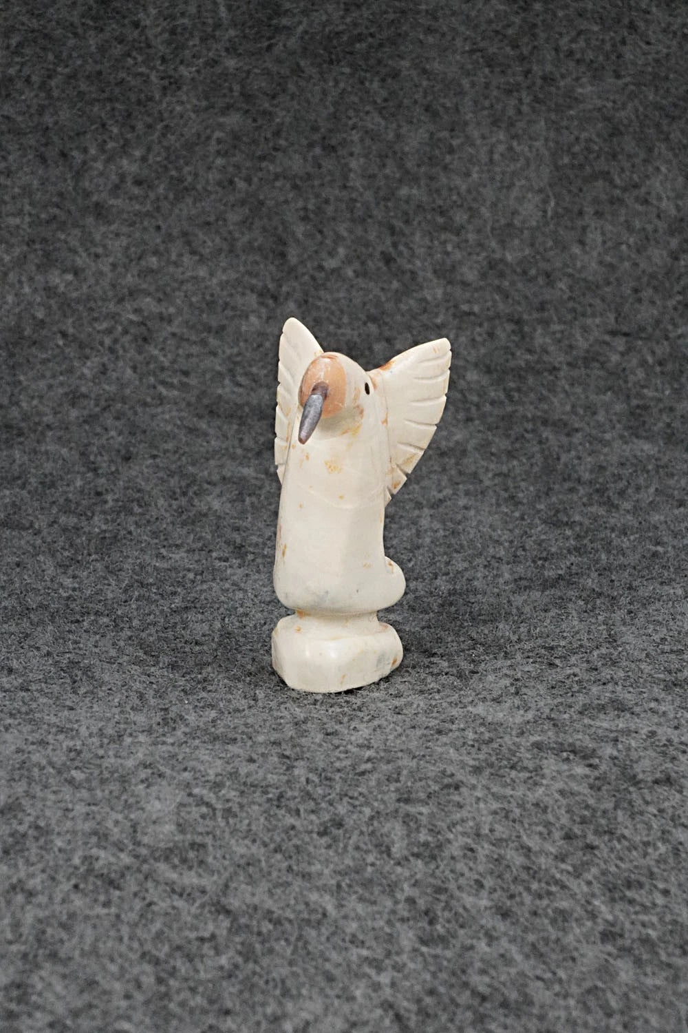 Hummingbird Zuni Fetish Carving - Justin Red Elk