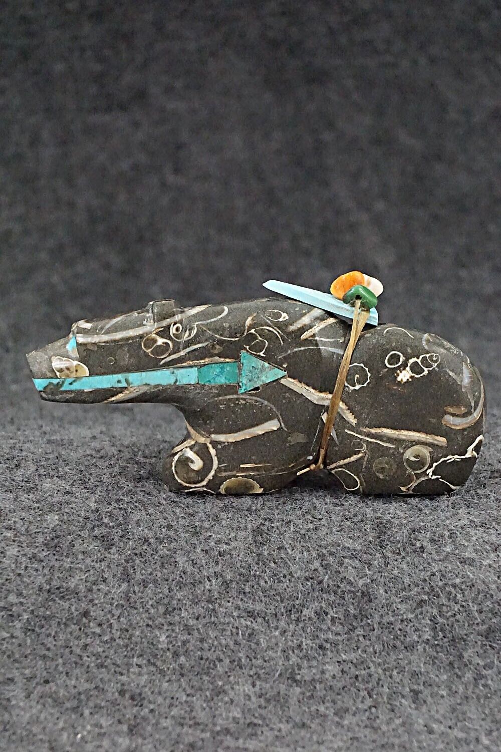 Bear Zuni Fetish Carving - Donovan Laiwakete