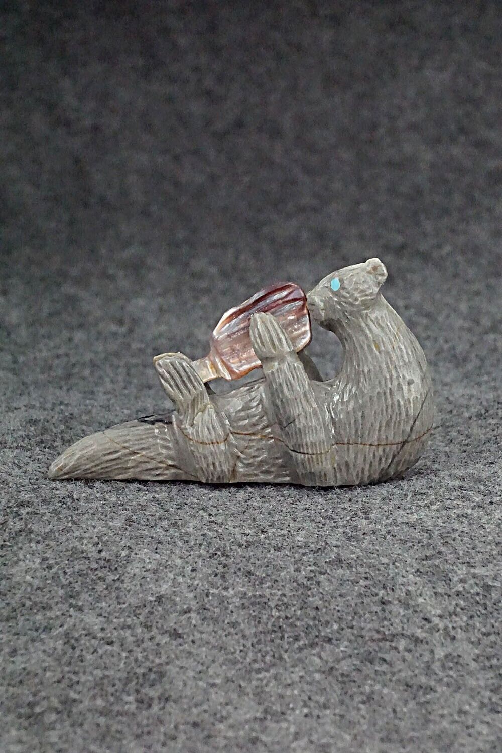 Otter with Fish Zuni Fetish Carving - Wilfred Cheama