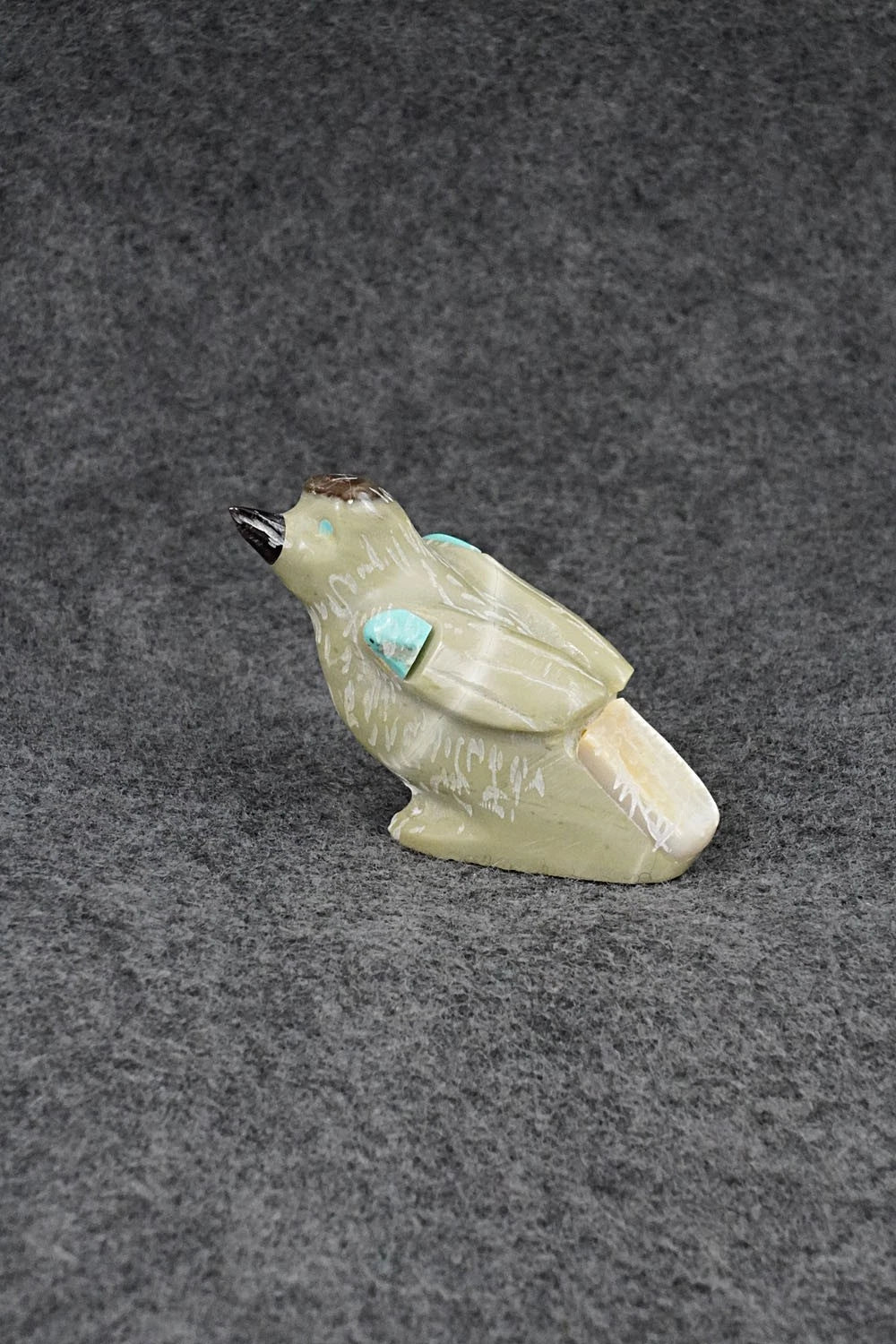 Bird Zuni Fetish Carving - Freddie Leekya