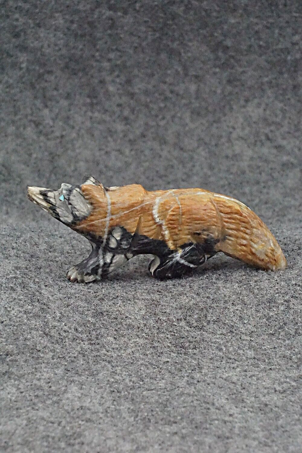 Wolf Zuni Fetish Carving - Tony Mackel