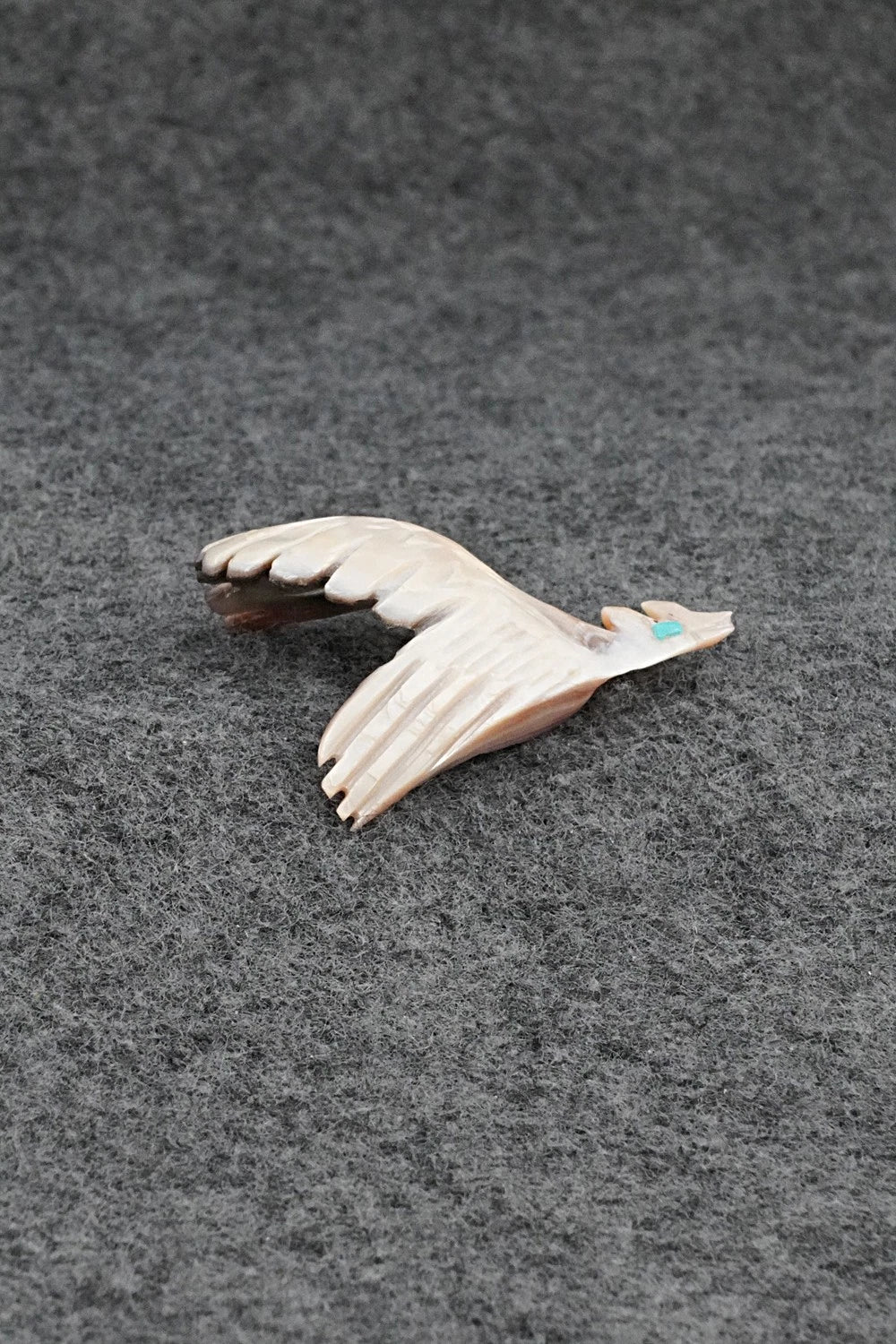 Eagle Zuni Fetish Carving - Vander Tsethlikai