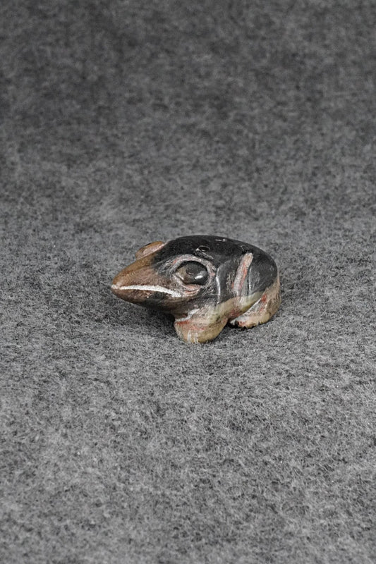 Frog Zuni Fetish Carving - Justin Red Elk