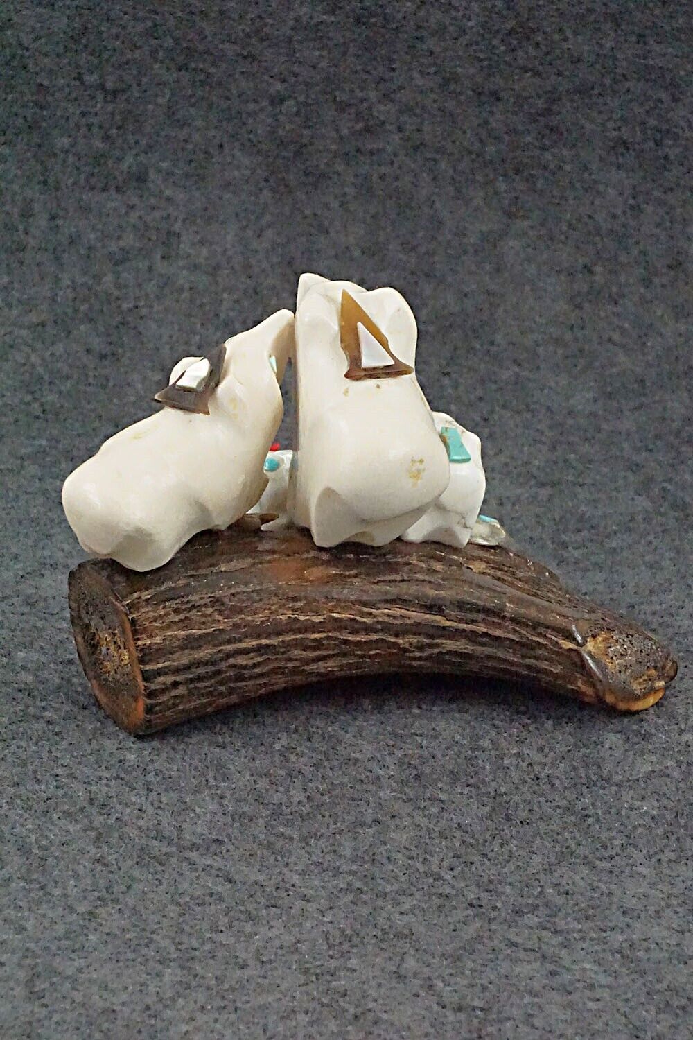 Bears and Cubs Zuni Fetish Carving - Della Haloo