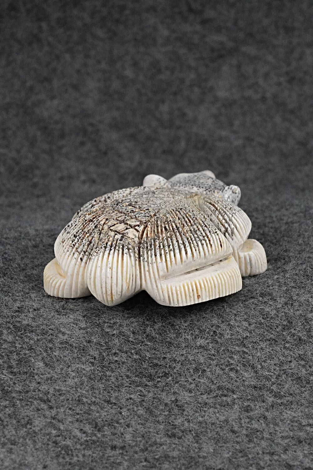 Badger Zuni Fetish Carving - Claudia Peina