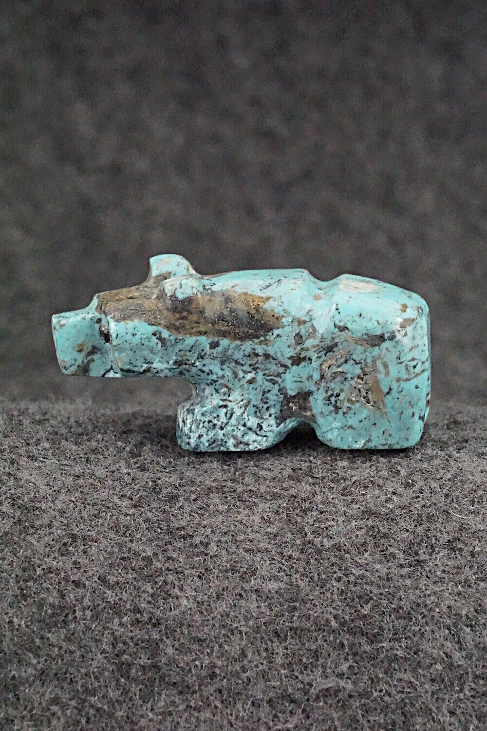Bear Zuni Fetish Carving - Reynold Lunasee