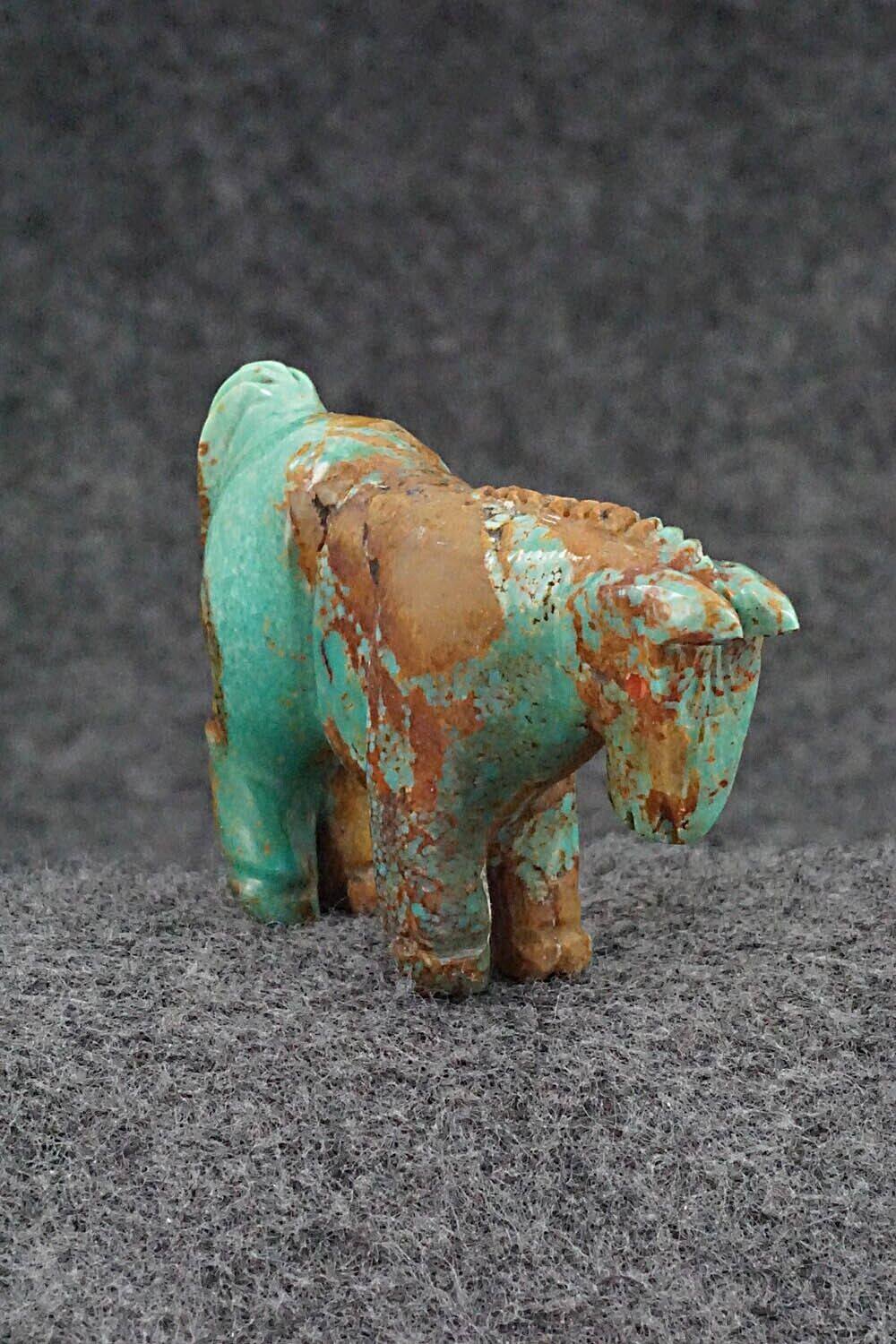 Horse Zuni Fetish Carving - Andres Quandelacy