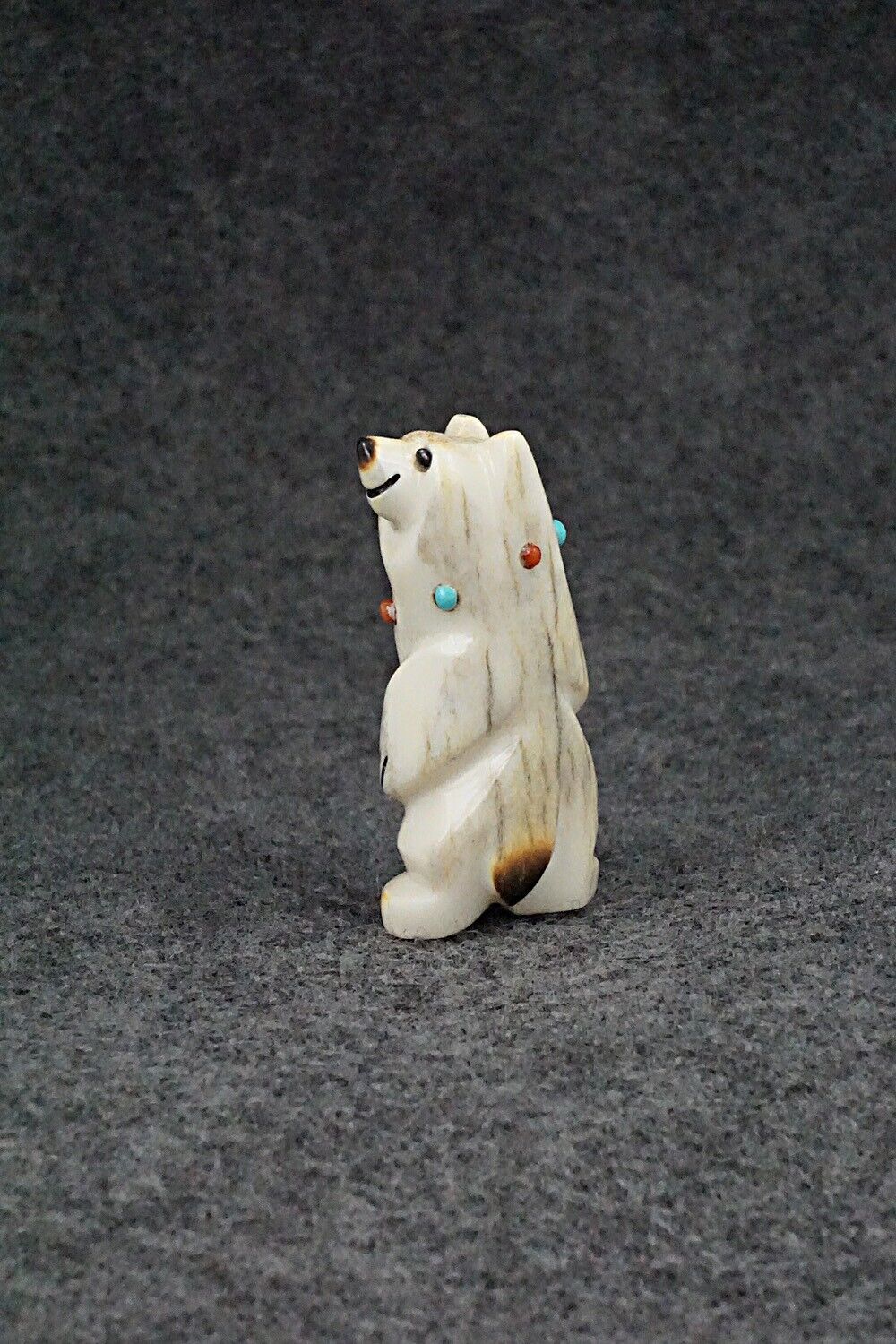 Bear Zuni Fetish Carving - Claudia Peina