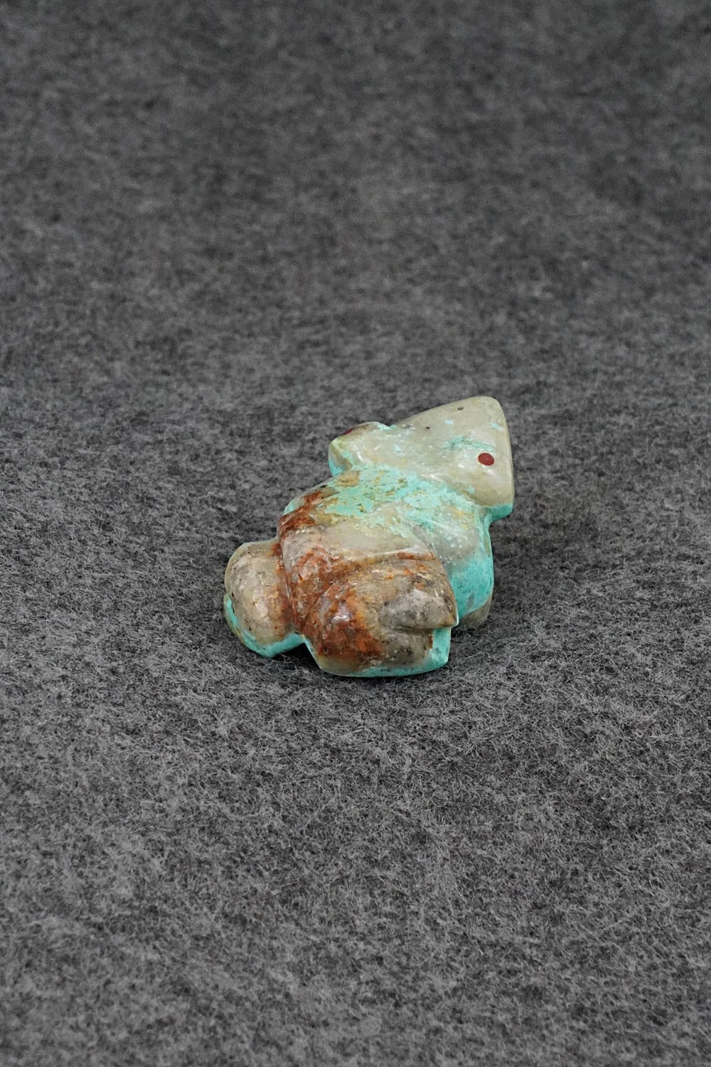 Frog Zuni Fetish Carving - Kenric Laiwekete