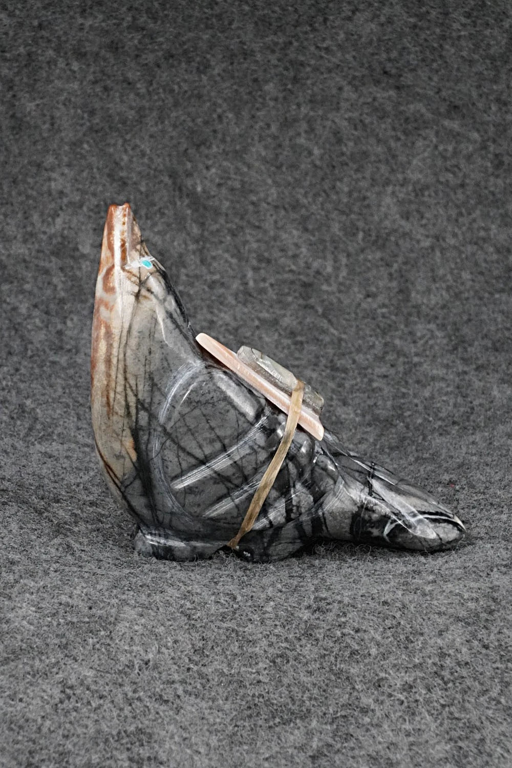 Bird Zuni Fetish Carving - Delvin Leekya