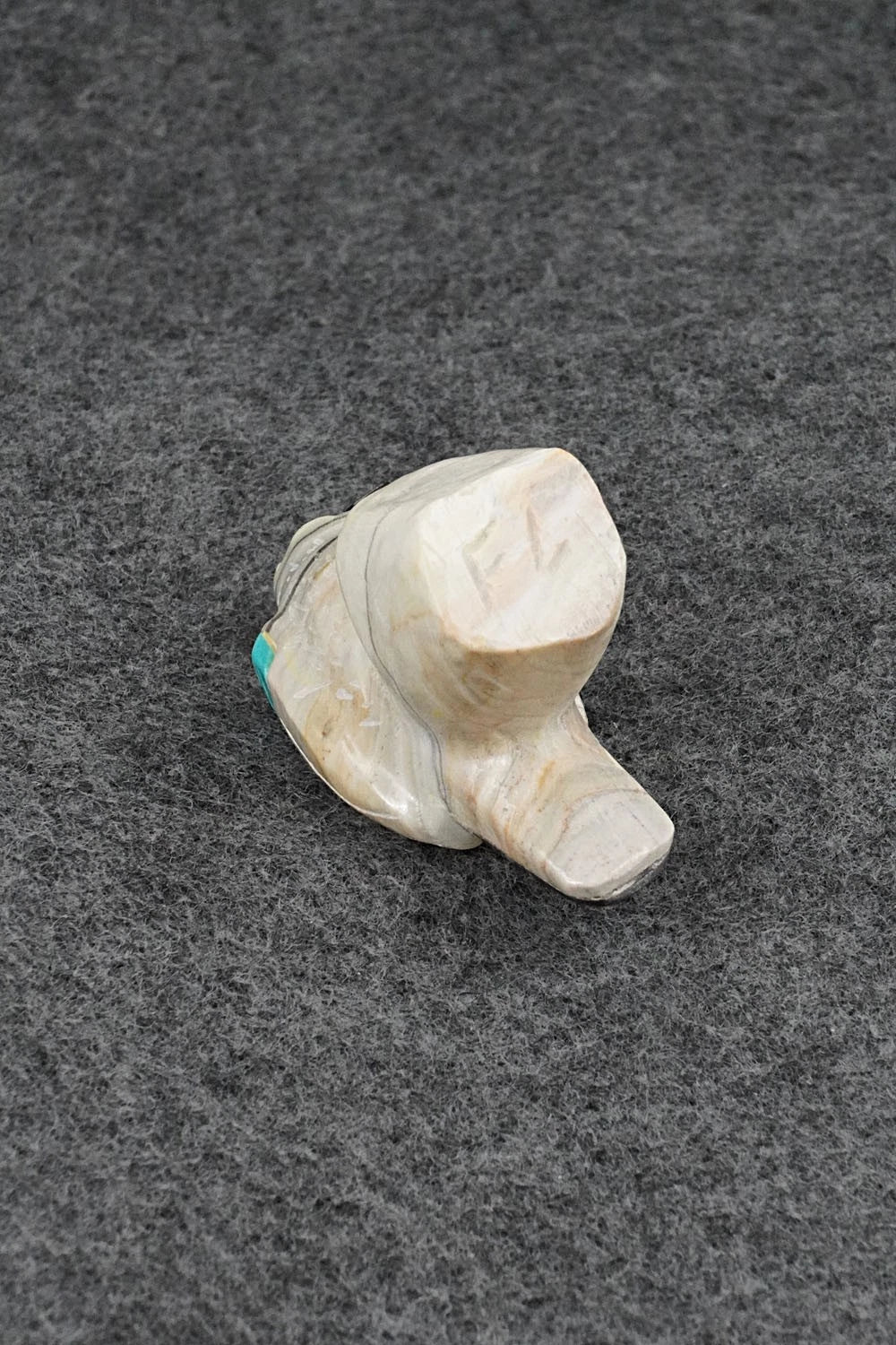 Bird Zuni Fetish Carving - Freddie Leekya