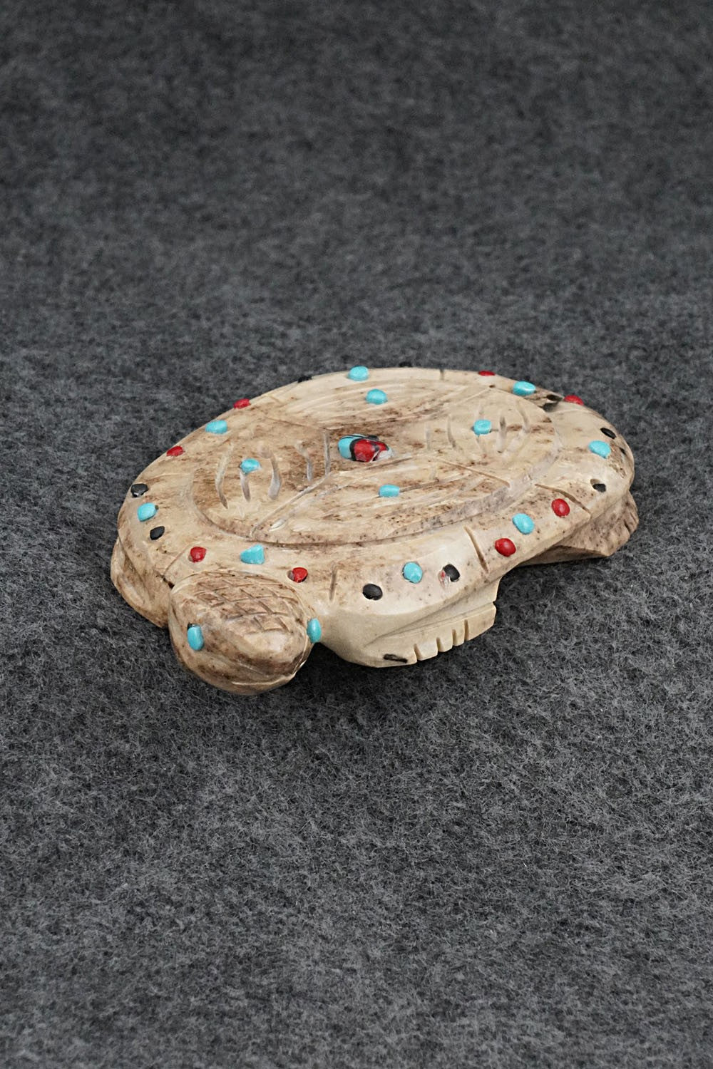 Turtle Zuni Fetish Carving - Danette Laate