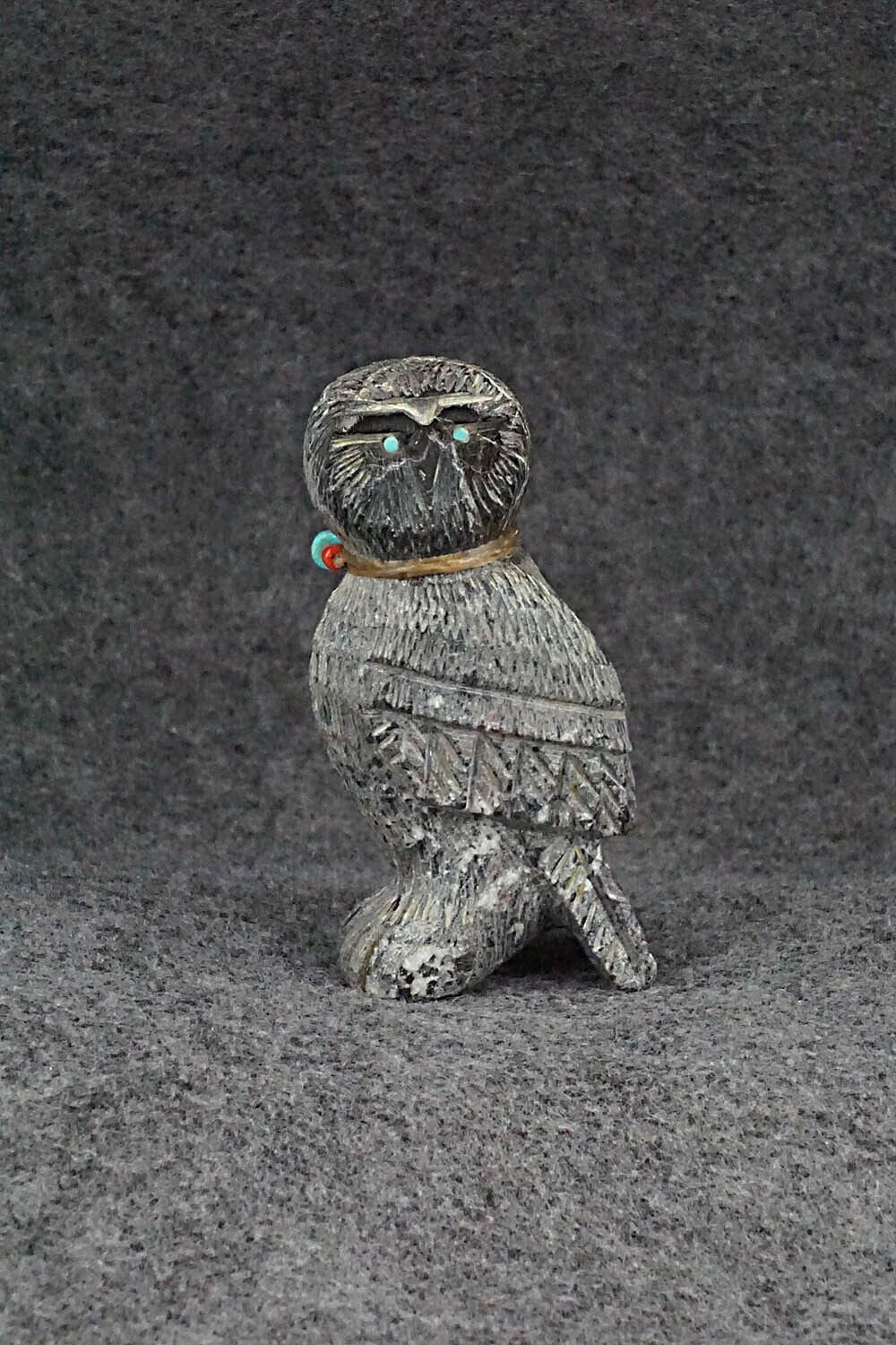 Owl Zuni Fetish Carving - Douglas Martza