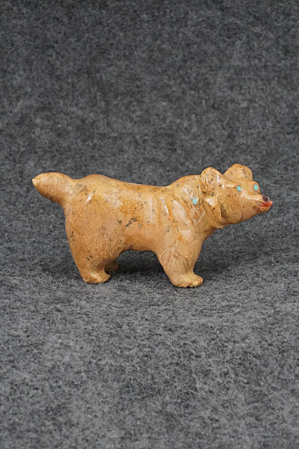 Dog Zuni Fetish Carving - Freddie Leekya
