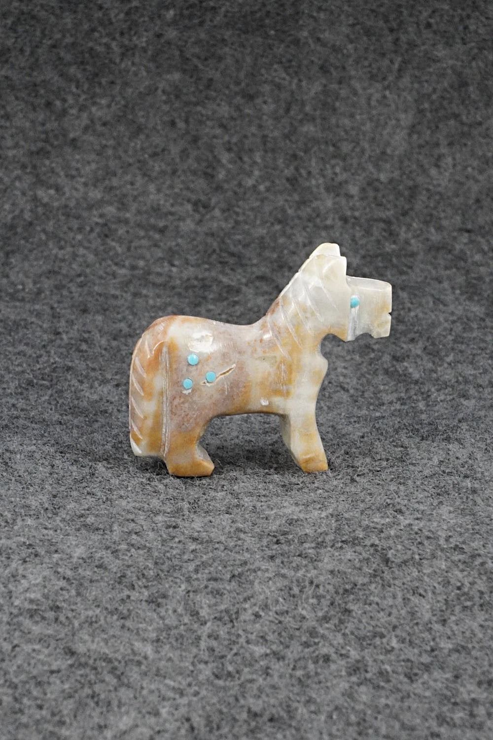 Horse Zuni Fetish Carving - Todd Etsate