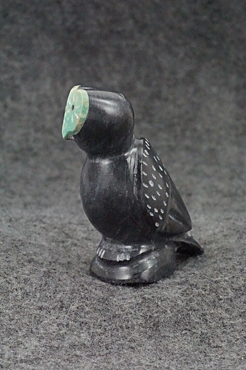 Owl Zuni Fetish Carving - Enrike Leekya