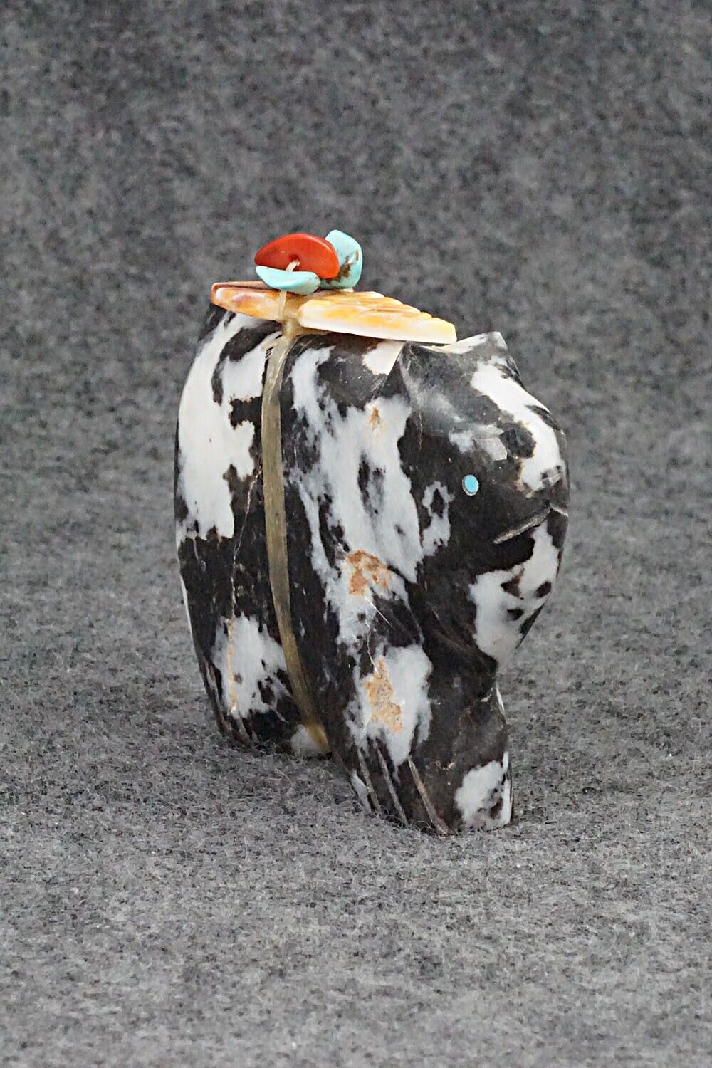 Bobcat Zuni Fetish Carving - Daphne Quam