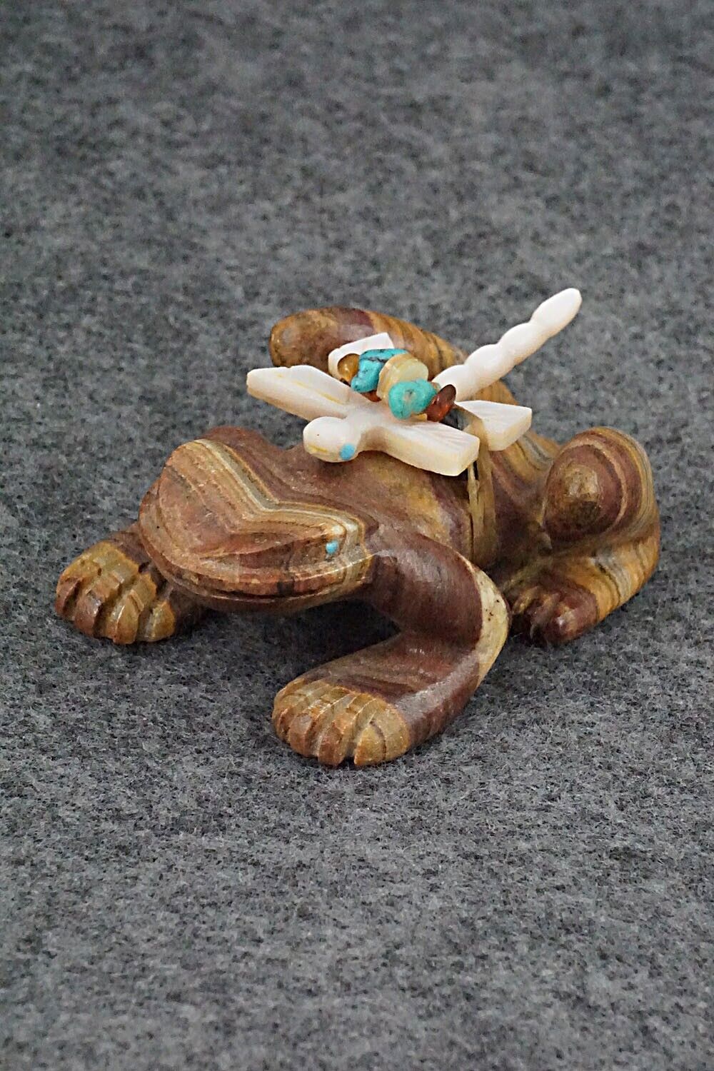 Frog with Dragonfly Zuni Fetish Carving - Douglas Martza
