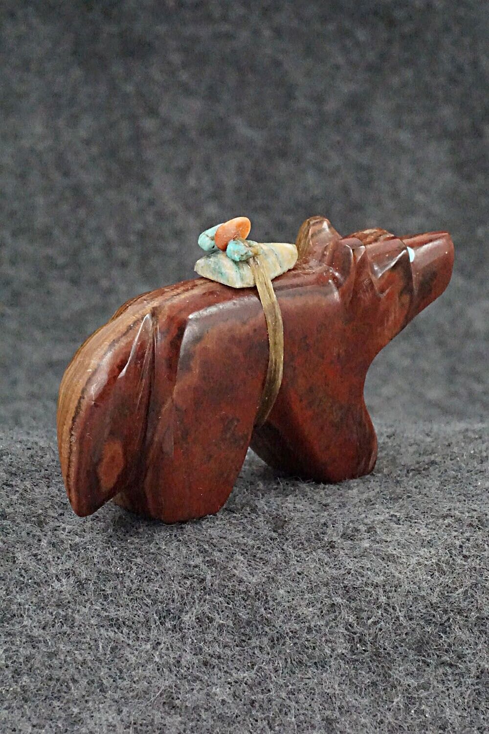 Wolf Zuni Fetish Carving - Donovan Laiwakete