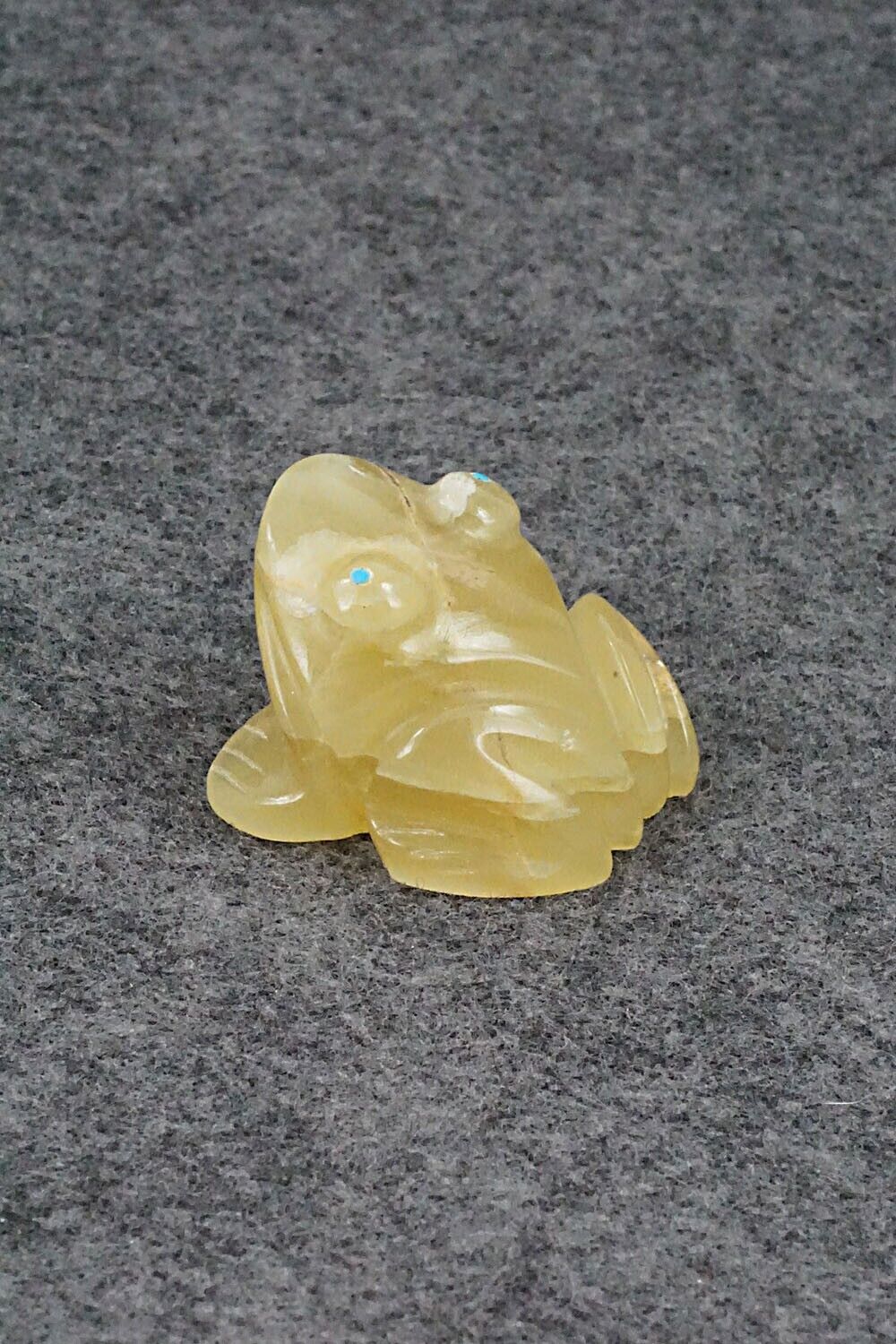 Frog Zuni Fetish Carving - Rosella Soseeah