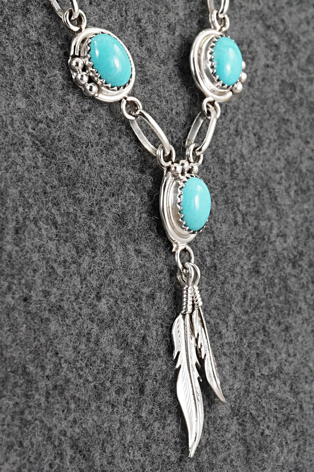 Turquoise & Sterling Silver Necklace - Verley Betone