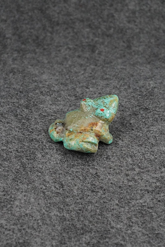 Frog Zuni Fetish Carving - Kenric Laiwakete