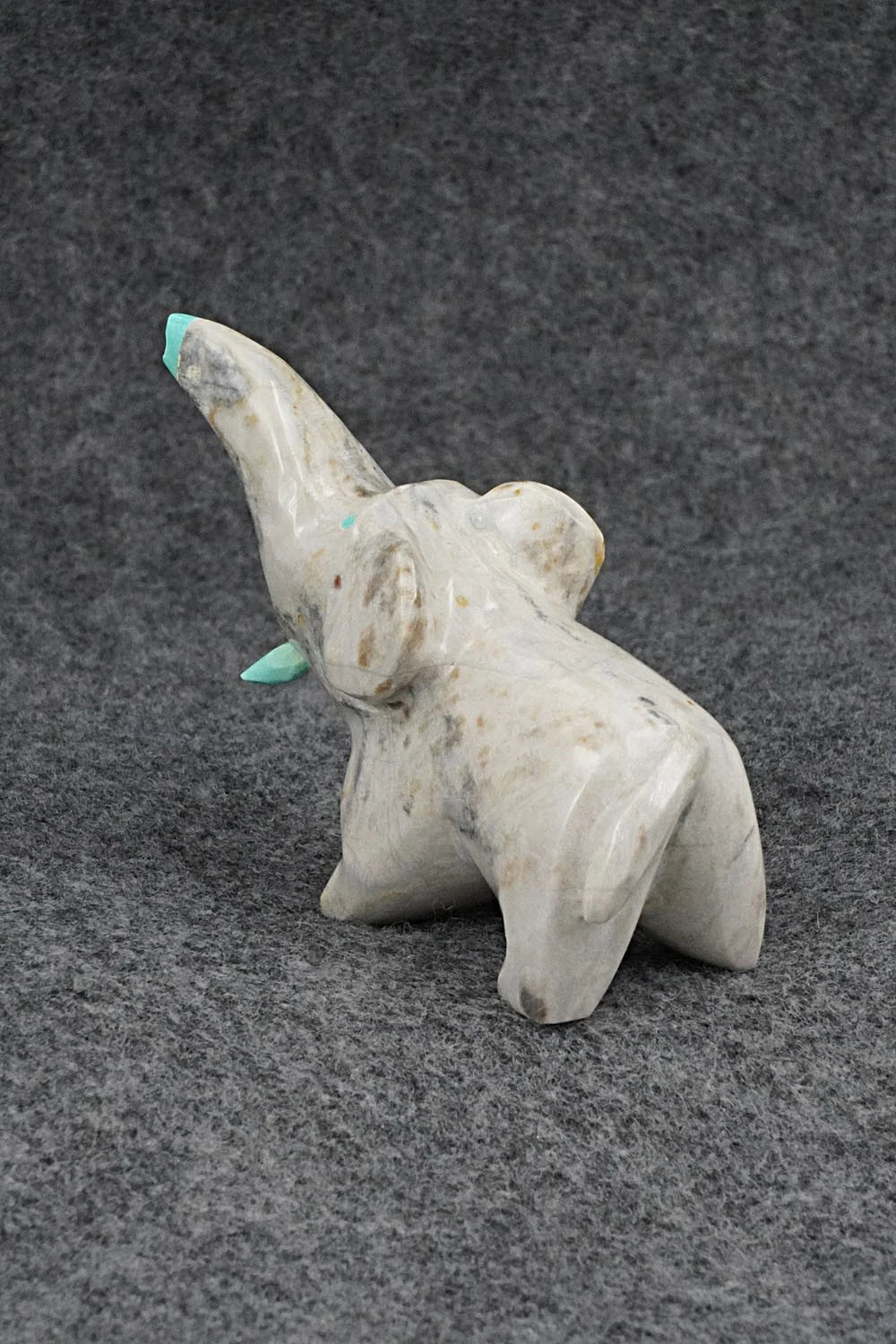 Elephant Zuni Fetish Carving - Enrike Leekya