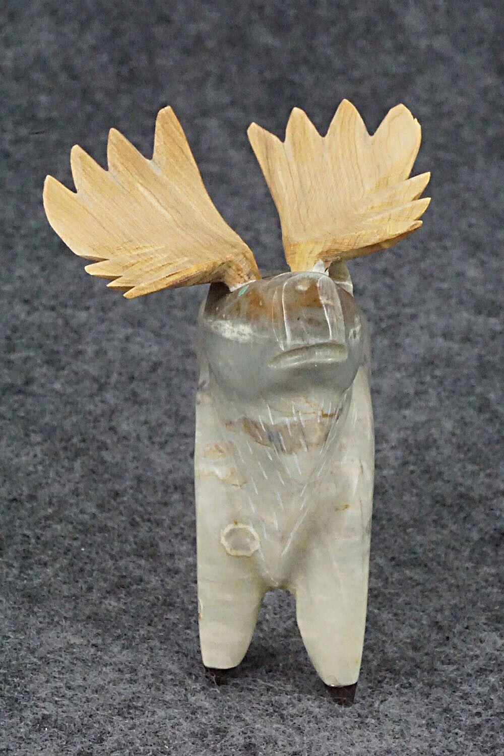 Moose Zuni Fetish Carving - Enrike Leekya