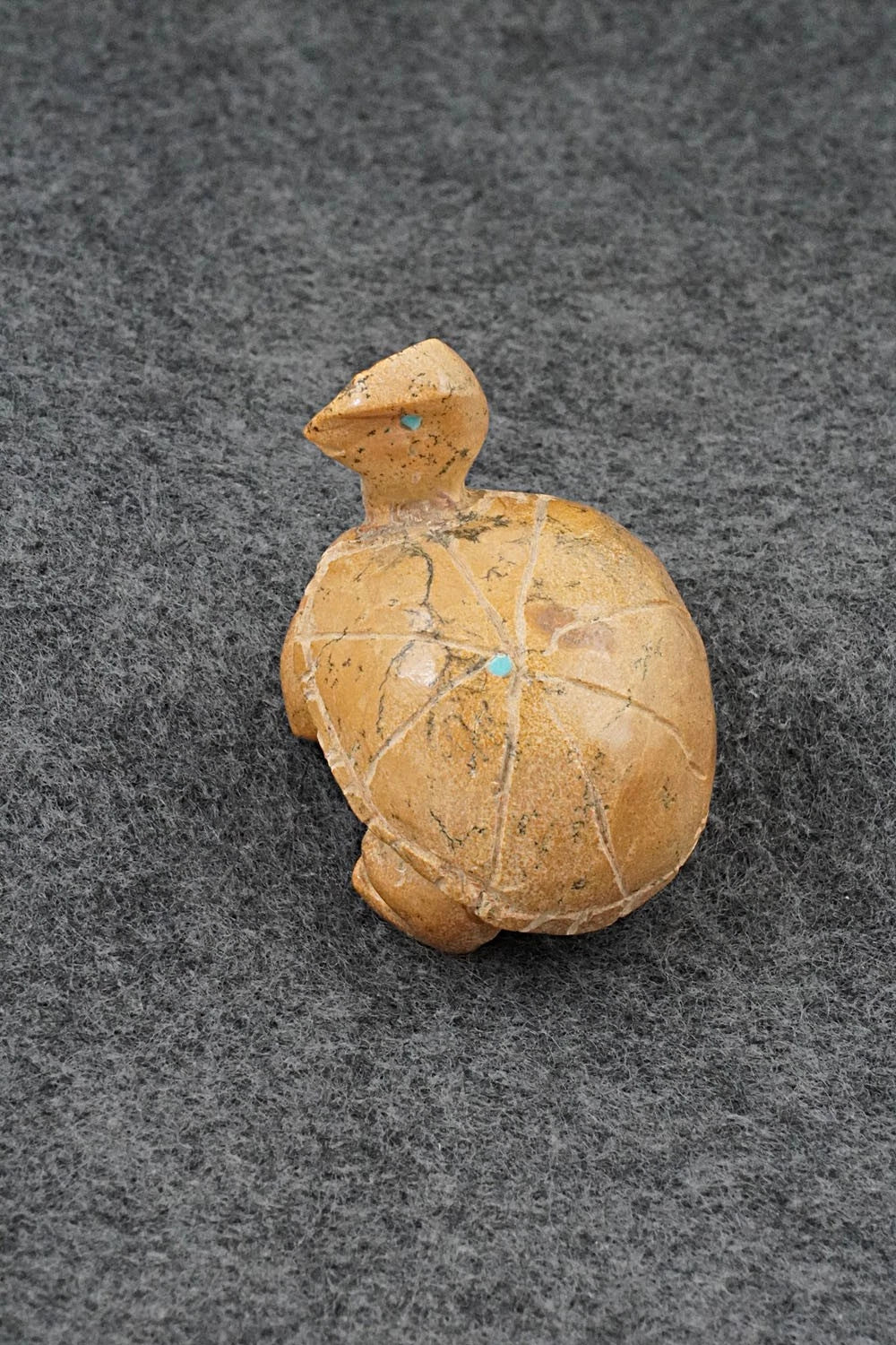 Turtle Zuni Fetish Carving - Freddie Leekya