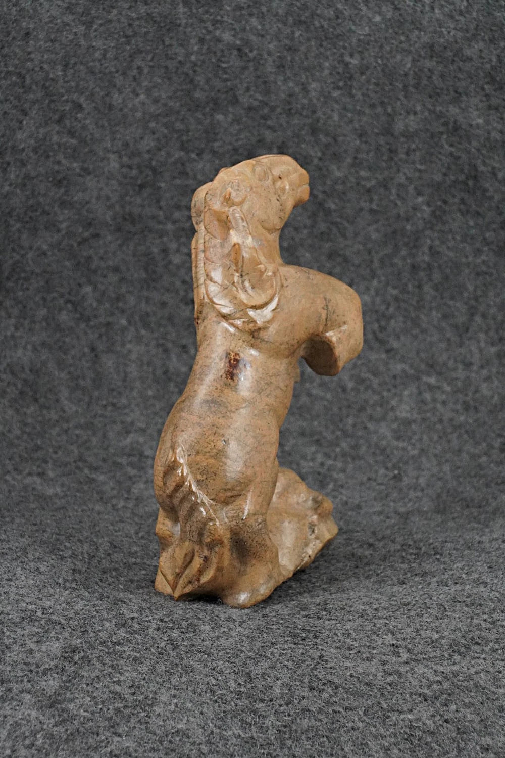 Horse Zuni Fetish Carving - Terrance Panteah