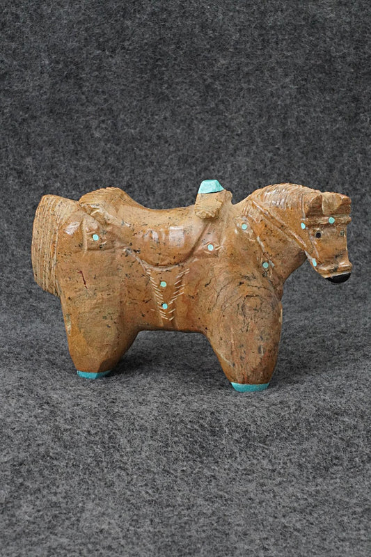 Horse Zuni Fetish Carving - Freddie Leekya