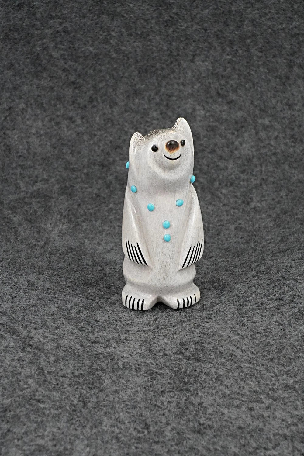 Bear Zuni Fetish Carving - Claudia Peina