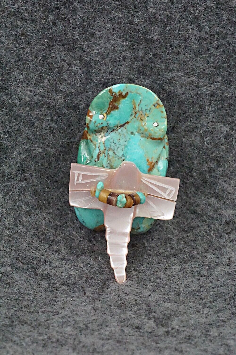 Frog with Dragonfly Zuni Fetish Carving - Daisy Rose Leonard