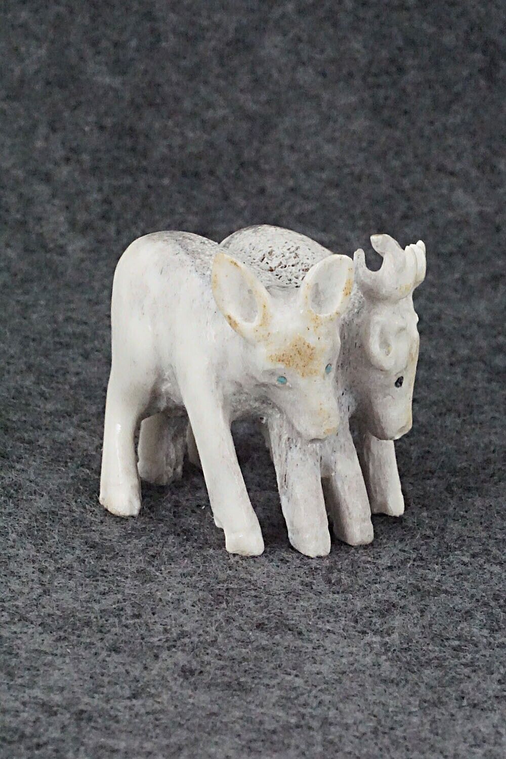 Deer Zuni Fetish Carving - Maxx Laate