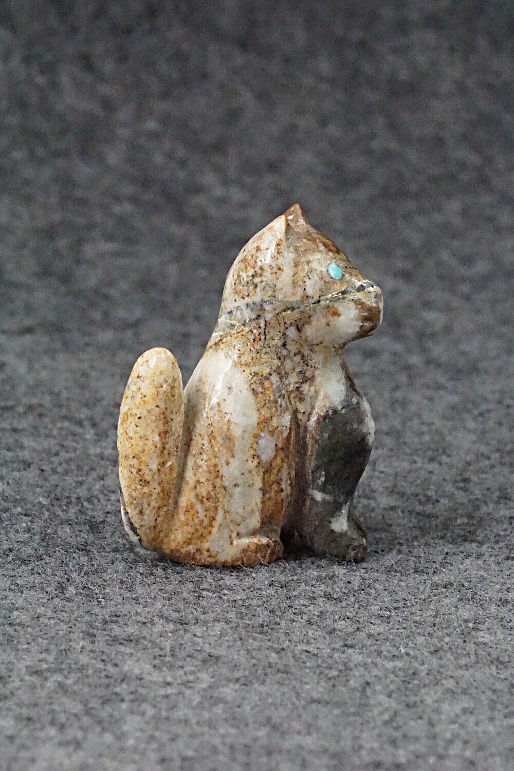 Wolf Zuni Fetish Carving - Jonas Hustito