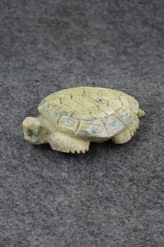 Turtle Zuni Fetish Carving - Adrian Cachini