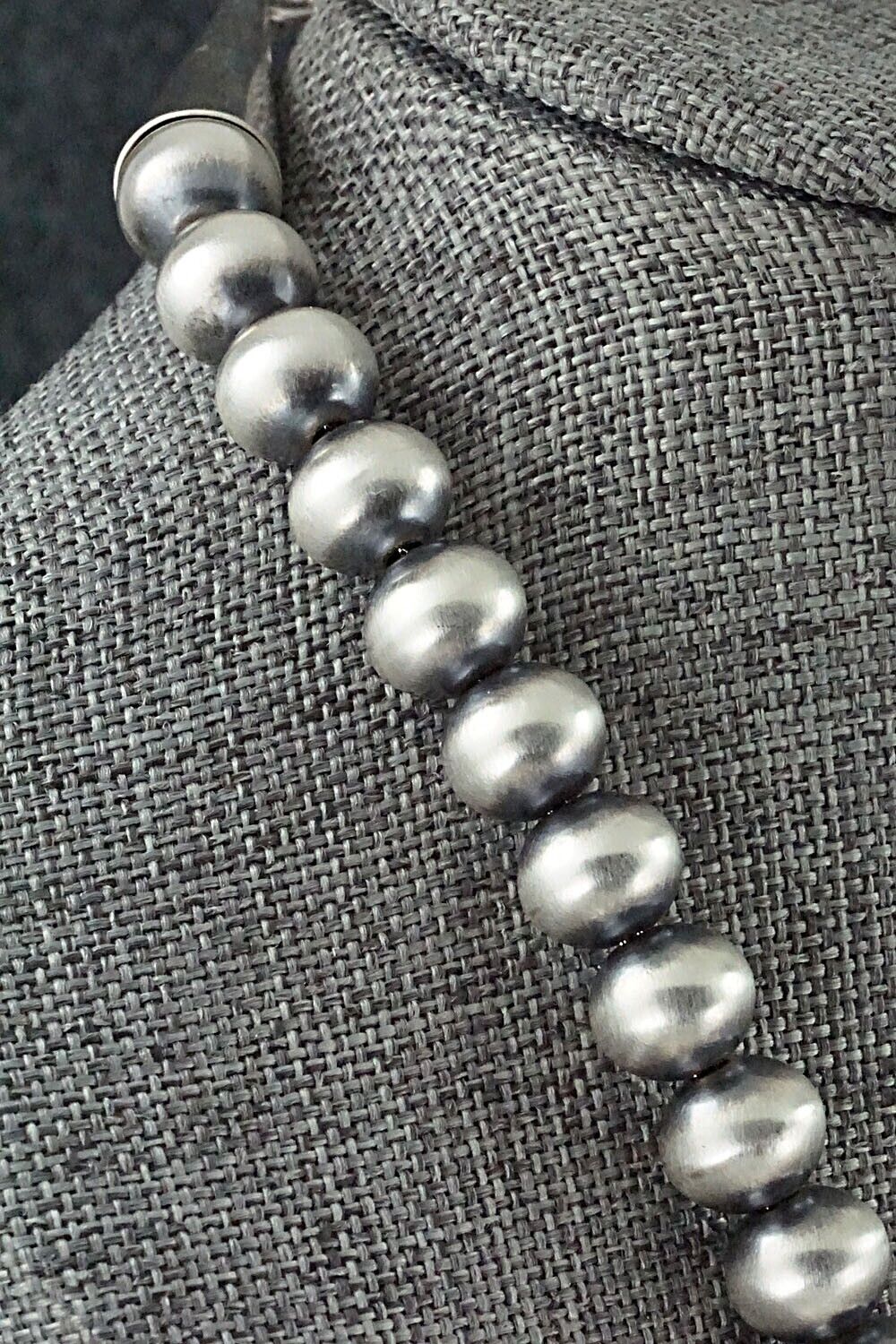 Sterling Silver Navajo Pearl & Naja Necklace - Geneva Werito