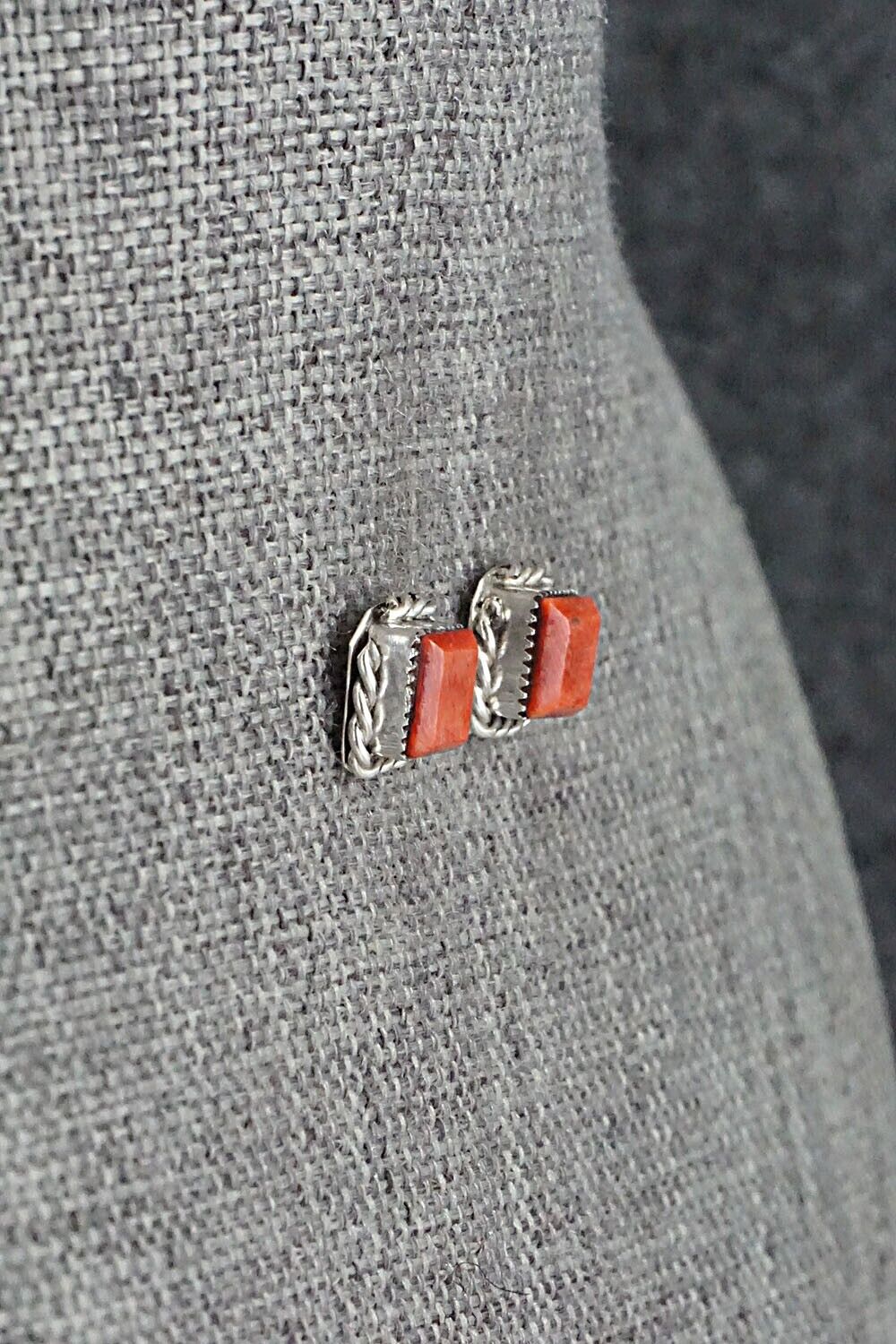 Spiny Oyster & Sterling Silver Earrings - Leander Cachini
